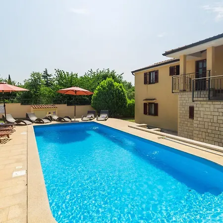 Marea 2 Mit Pool, 200m Vom Apartman *